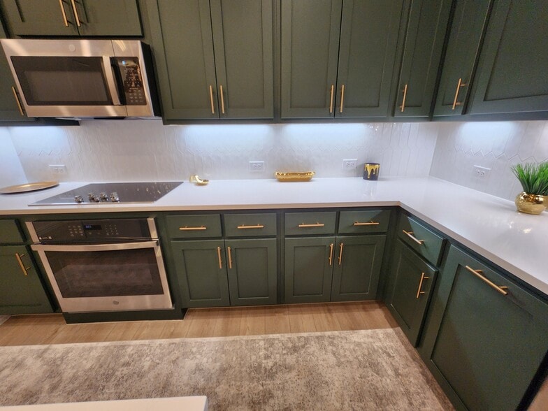 Building Photo - 632 Blue Ridge Dr