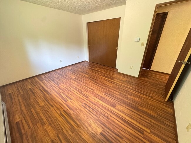 Building Photo - 61529 Cascade River Rd