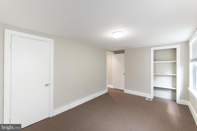 Building Photo - 1606 Rodman St