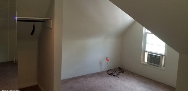 Building Photo - 5744 Elmer St