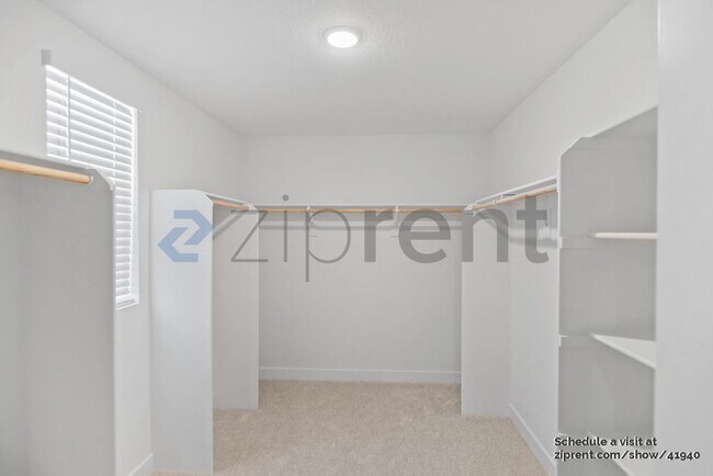 Building Photo - 439 Monastery Dr