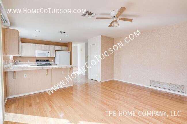 Building Photo - 7811 E Starbright Ct