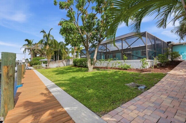 Building Photo - 1603 SW Seagull Way