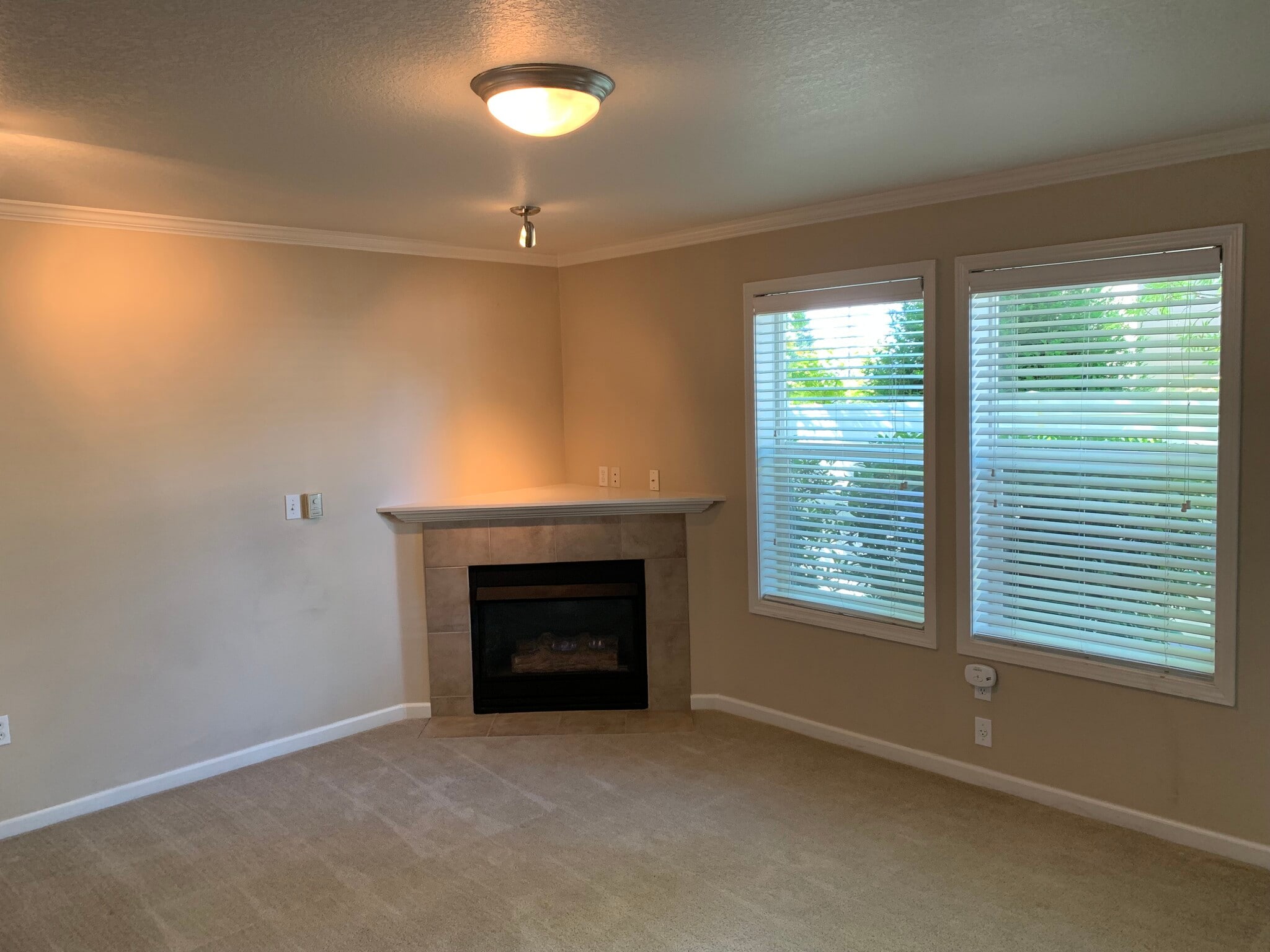 Building Photo - 15054 NW Central Dr