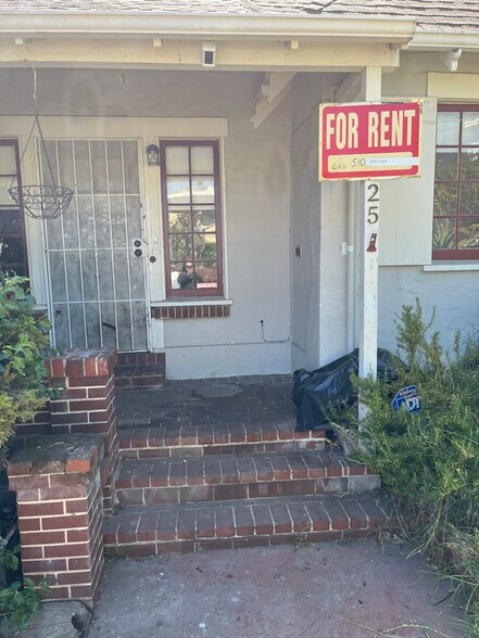 Primary Photo - 6125 Majestic Ave