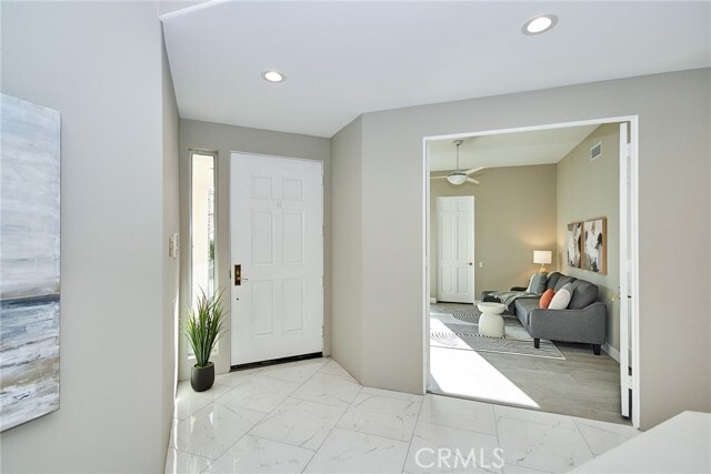 Building Photo - 44980 Olympic Ct