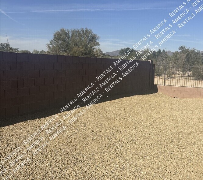 Building Photo - 5468 W Monterey Dr