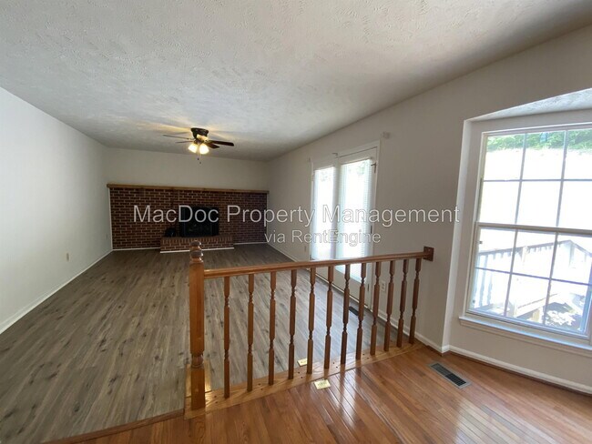 Building Photo - 11304 Springfield Dr