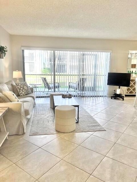 Building Photo - 1605 S US Hwy 1