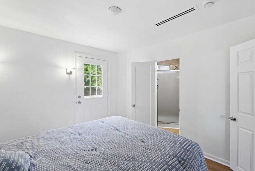 Building Photo - 1745 College View Pl