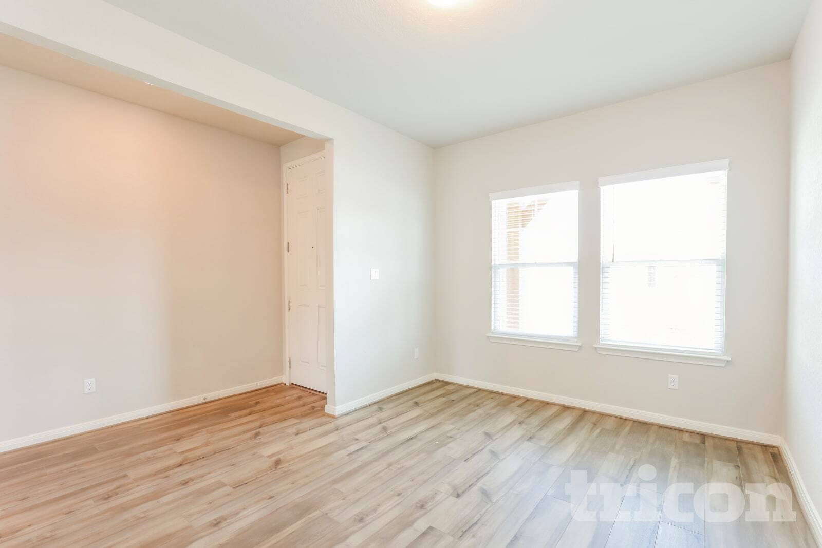 Building Photo - 13515 Emerson Wy