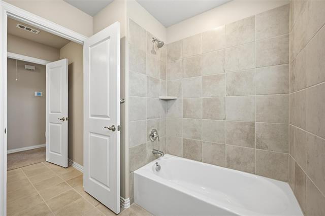 Building Photo - 610 River Rdg Dr