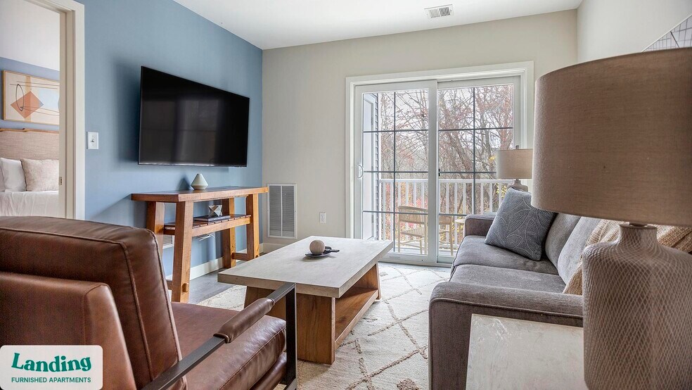 Building Photo - 2 Trl Run