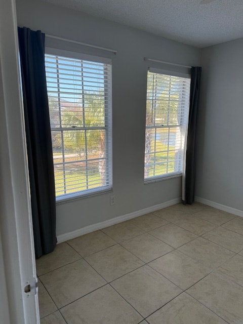 Building Photo - 124 Santa Clara Dr