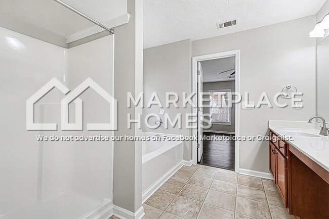 Building Photo - 6139 Allpoint Way