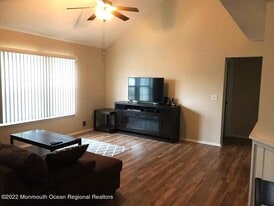 Building Photo - 709 Ivy Ct