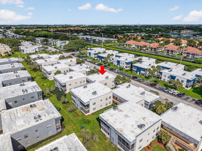 Building Photo - 538 Normandy Ln