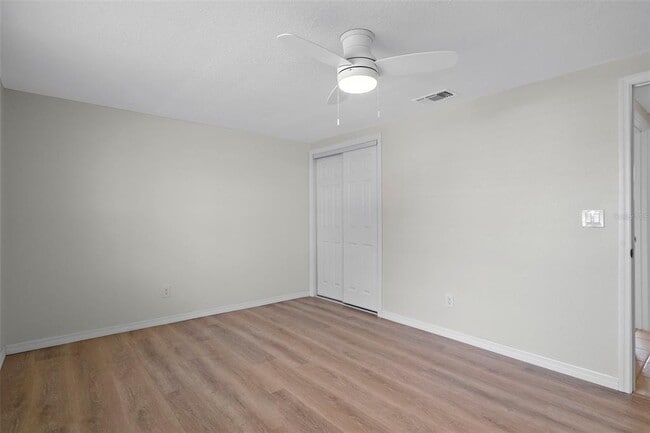 Building Photo - 9740 Lamantin Dr
