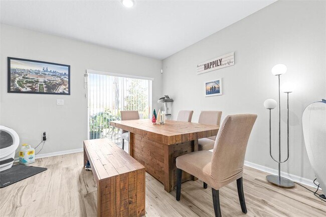 Building Photo - 13030 Boggy Creek Dr