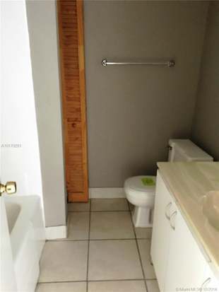 Building Photo - 13499 Biscayne Blvd