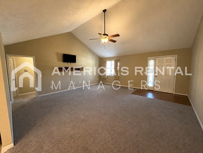 Building Photo - Home for rent in Lincoln!!! Available NOW!!!