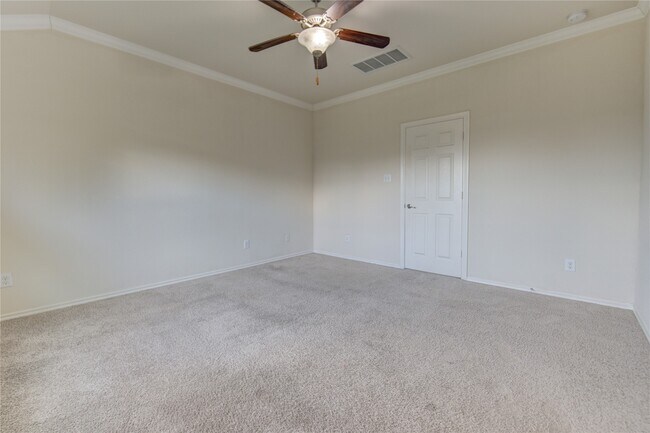 Building Photo - 6442 Haywards Crossing S Cir