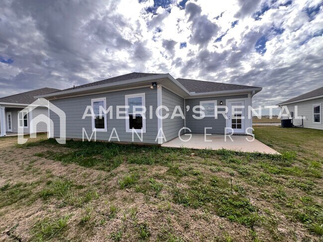 Building Photo - 21521 Tawny Lp