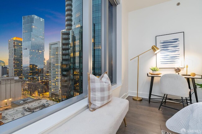 Building Photo - 338 Main St