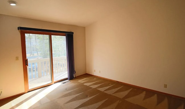 Building Photo - Spacious 3 Bed/2 Bath Home in Sunriver - M...