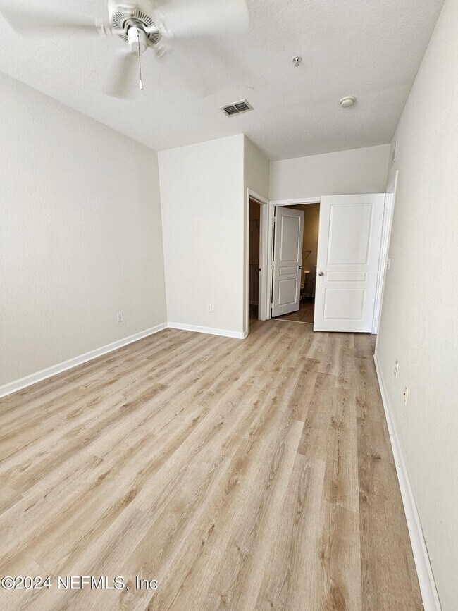 Building Photo - 8290 Gate Pkwy W