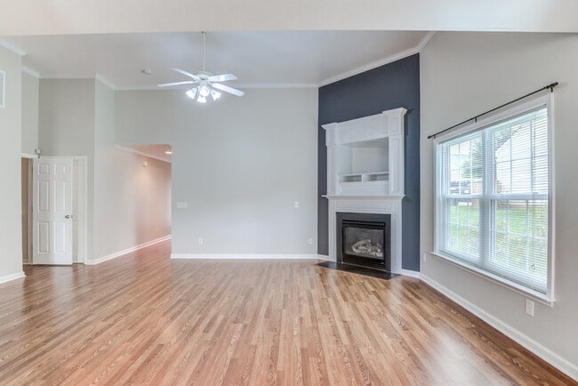 Building Photo - 833 Willow Bay Dr
