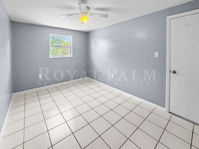 Building Photo - 6617 Warwick Cir