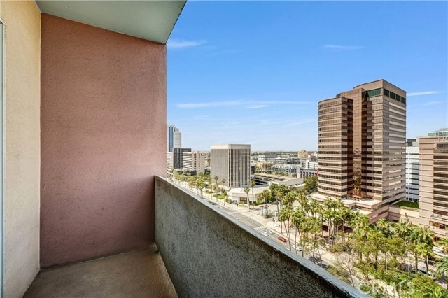 Building Photo - 388 E Ocean Blvd