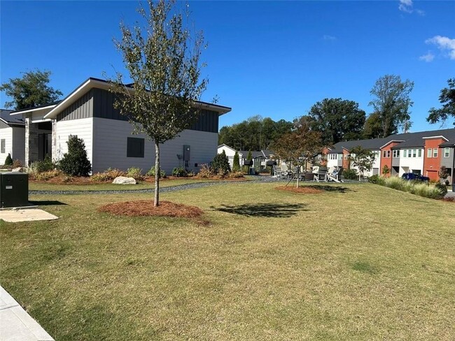 Building Photo - 1708 Gunnin Trce NW