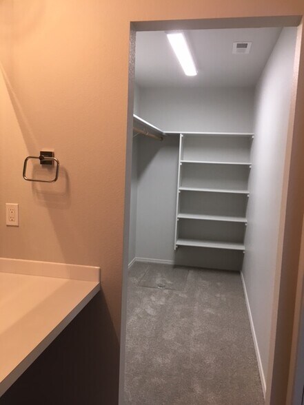 Building Photo - 8349 E Dutchman St