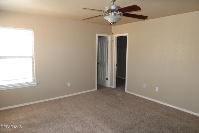 Building Photo - 14217 Otter Point Ct