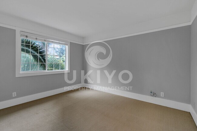 Building Photo - 620 Alcatraz Ave