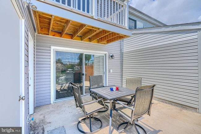 Building Photo - 209 Bridge Dr