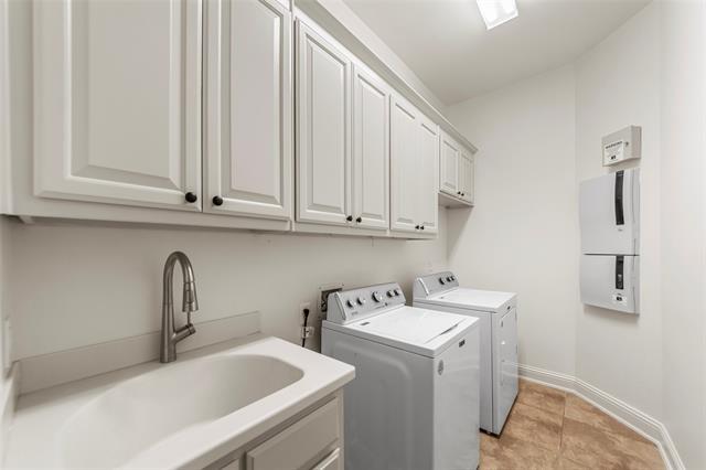 Building Photo - 3305 Drip Rock Dr