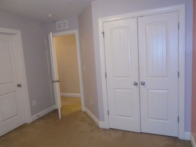 Building Photo - Stunning 5-Bedroom, 3.5-Bath Home with Bon...