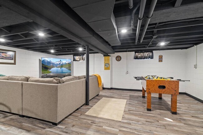 Building Photo - 1446 9th St