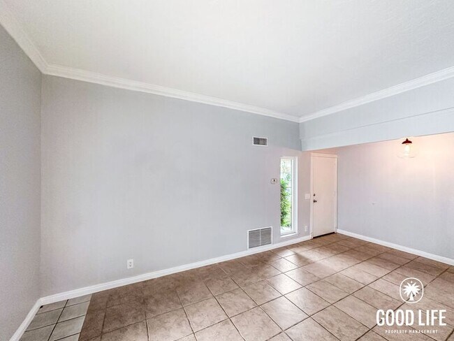 Building Photo - 21714 Lake Vista Dr