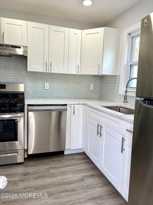 Building Photo - 711 McKinley Ave