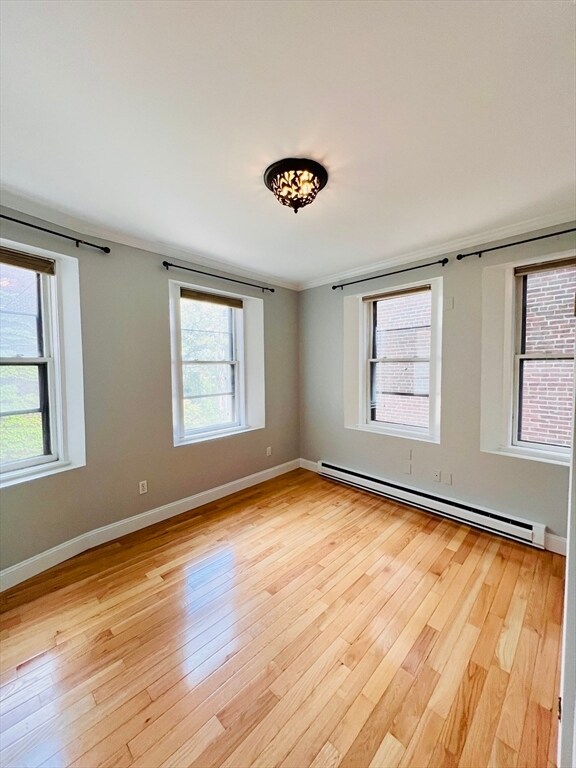 Building Photo - 59 Phillips St