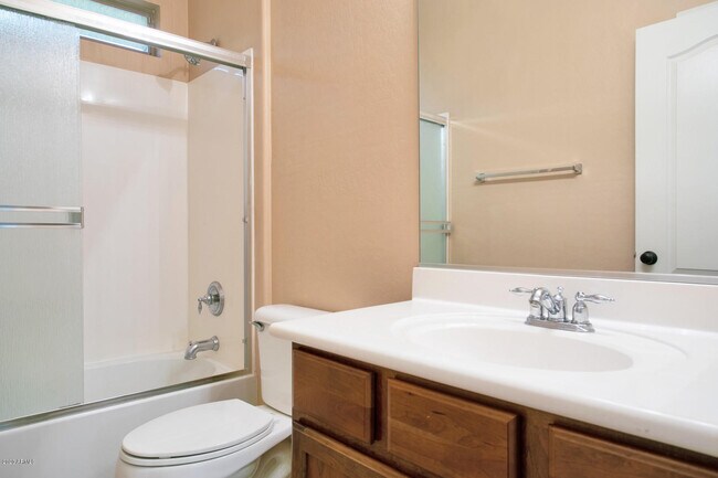 Building Photo - 401 S 166th Dr