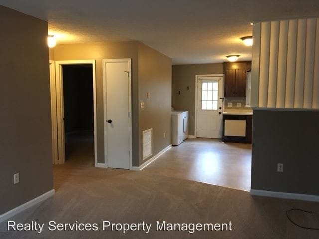 Building Photo - 2 br, 1 bath House - 179 Deer Creek, Unit A