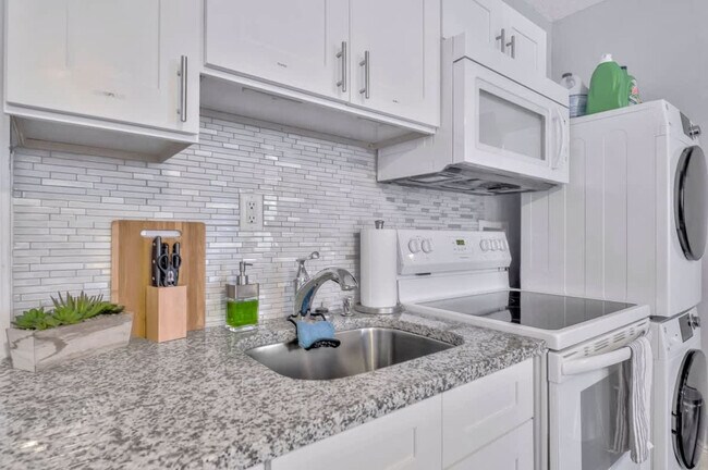 Building Photo - 3317 W St Conrad St