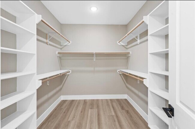 Building Photo - 2614 Martinas Ct