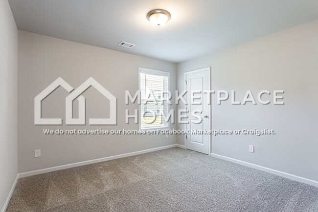 Building Photo - 250 W L Miller Dr