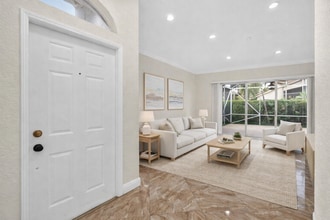 Building Photo - Beautiful & Spacious 3 Bedroom and 2 Bathroom with 2 Car garage and covered patio Home in West Pa...